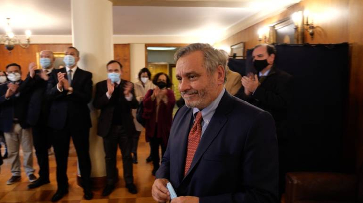 Pablo Ruiz-Tagle es reelecto como decano de la facultad de Derecho de la Universidad de Chile