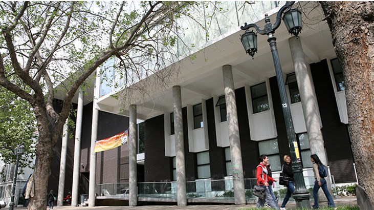 Nuevo plan de estudios en Derecho UDP: destrezas profesionales, especialización e interdisciplina