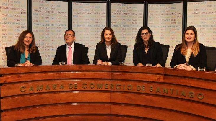 CAM Santiago aplica paridad de género en nombramiento de mediadores y árbitros jóvenes